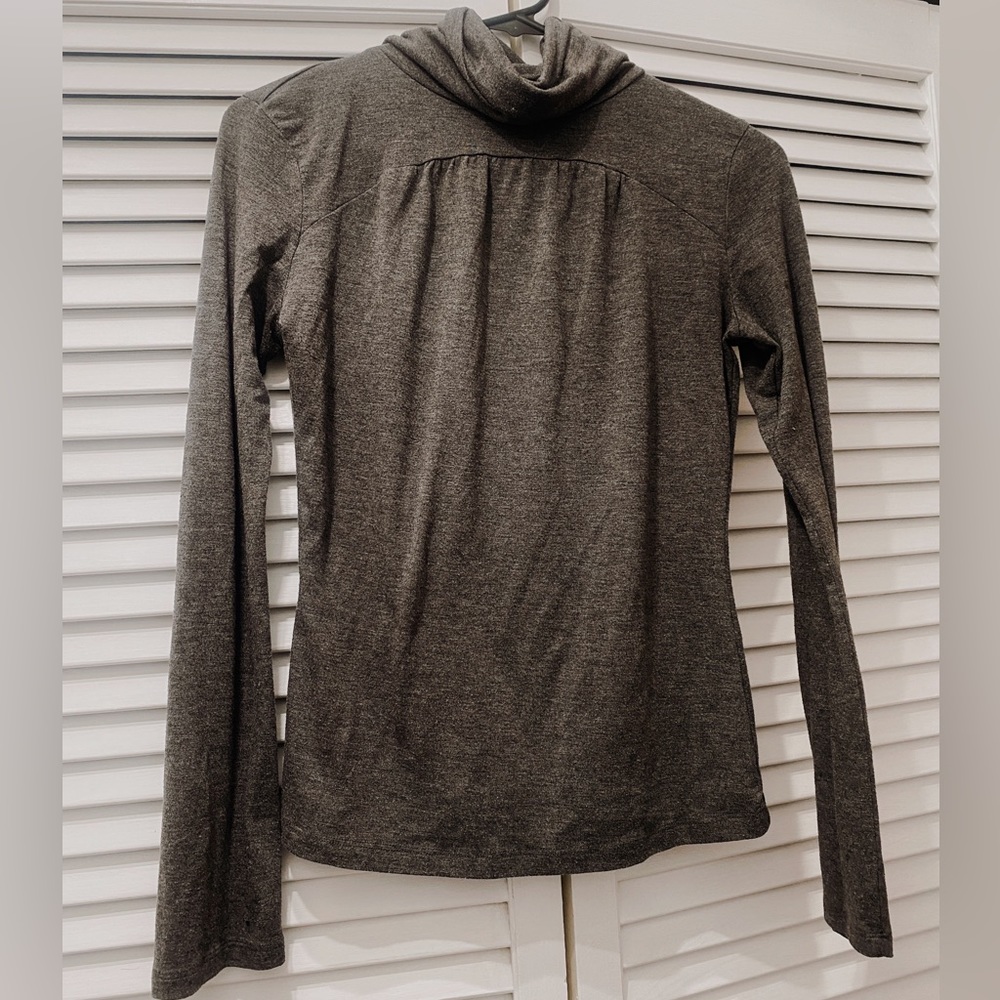 Turtle neck sleeve | S-M | Semi GRAY & BLACK | for only $9